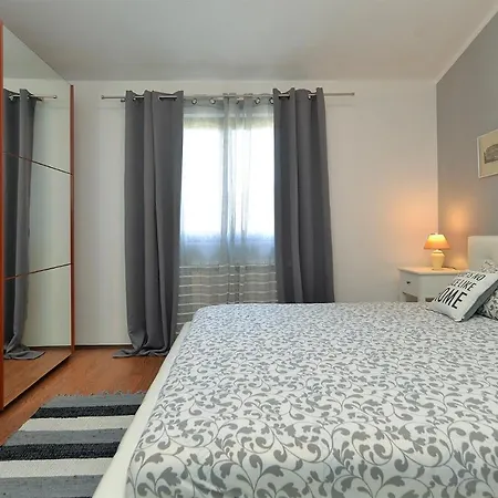 House 1744 Vakantiehuis Medulin
