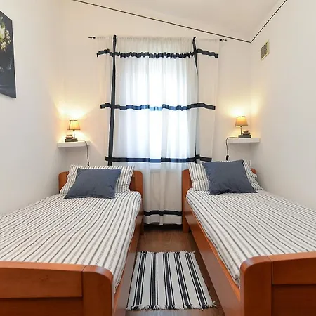 House 1744 *