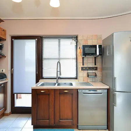 بيت للعطل House 1744 ميدولين