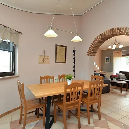 House 1744 *